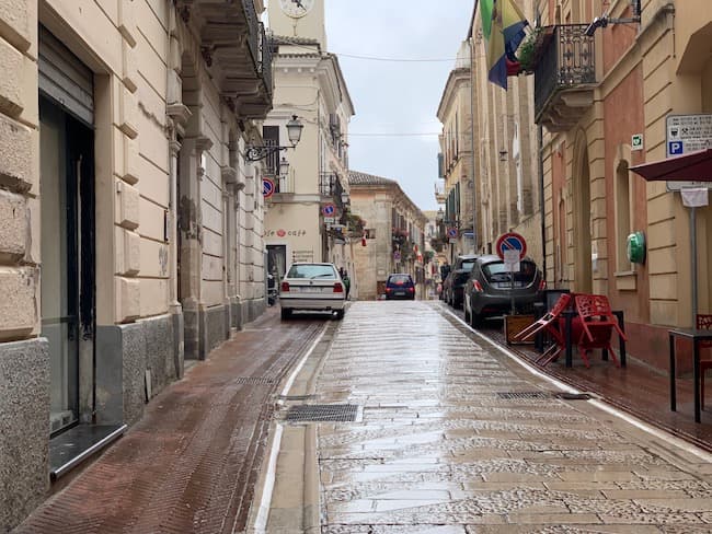 Città Sant’Angelo: buoni spesa natalizi per le famiglie in difficoltà