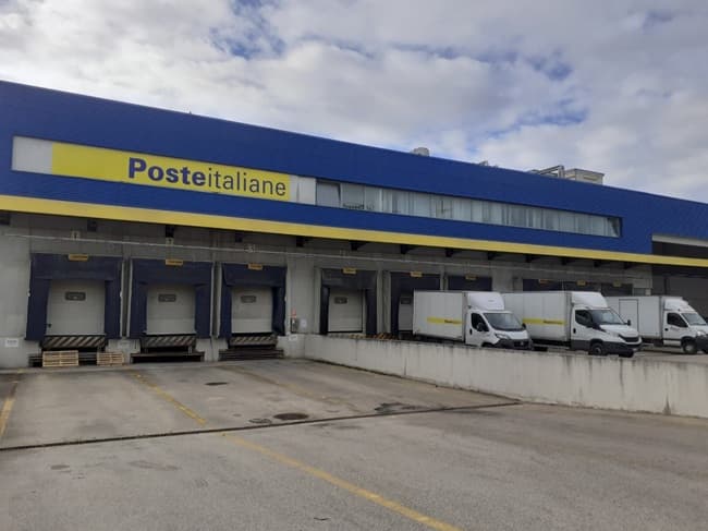 Pescara, +24% di pacchi consegnati da Poste Italiane nel primo trimestre 2026