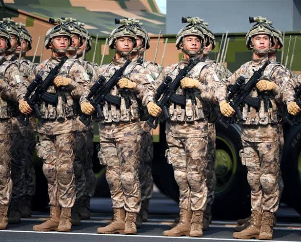 La complessità dell'Esercito Popolare di Liberazione: oltre numeri e gradi