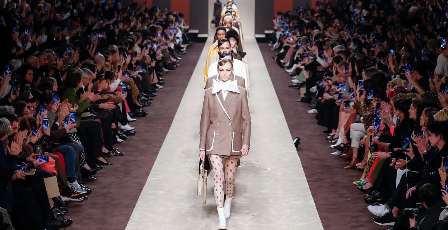 Settimana della Moda di Milano 2026: oltre 200 eventi e un parterre di stelle internazionali