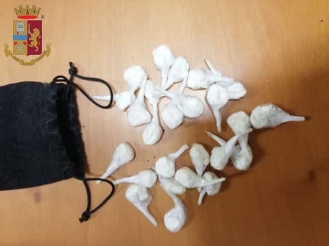 Pescara, doppio arresto per spaccio: sequestrati oltre 150 grammi di droga