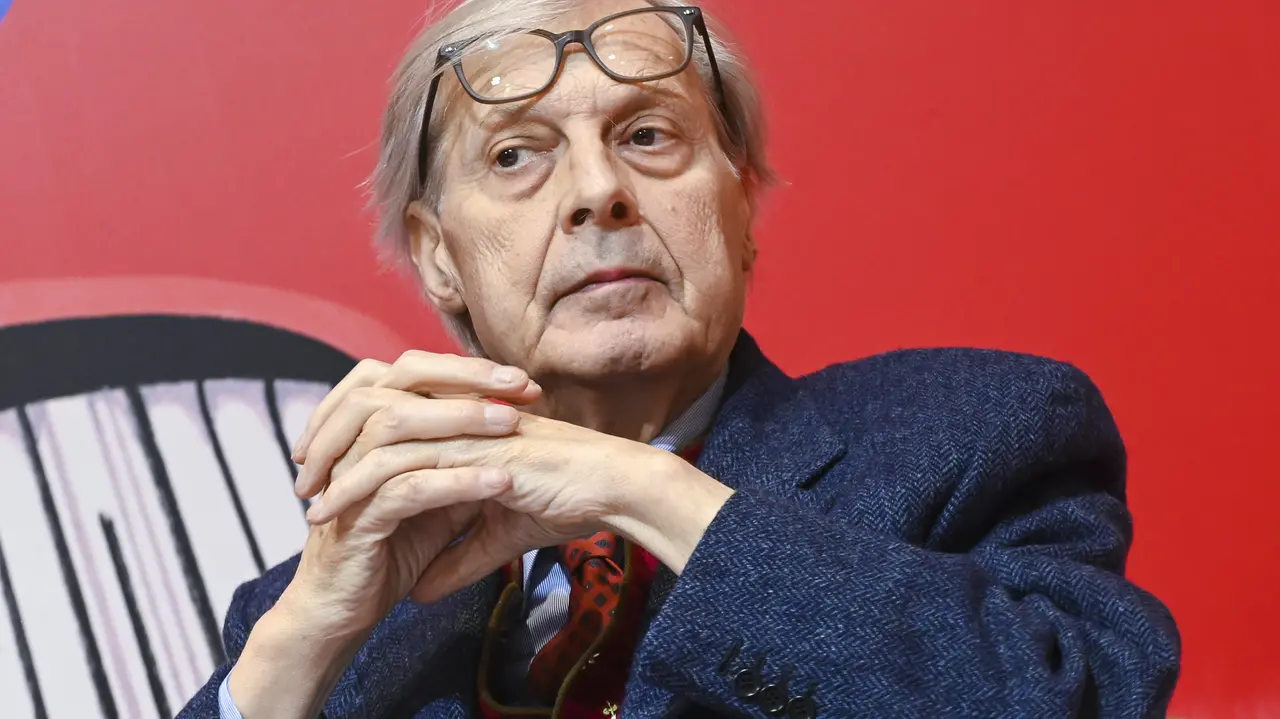 Vittorio Sgarbi ancora in terapia intensiva, la figlia Evelina: «L'ho trovato in grande sofferenza»