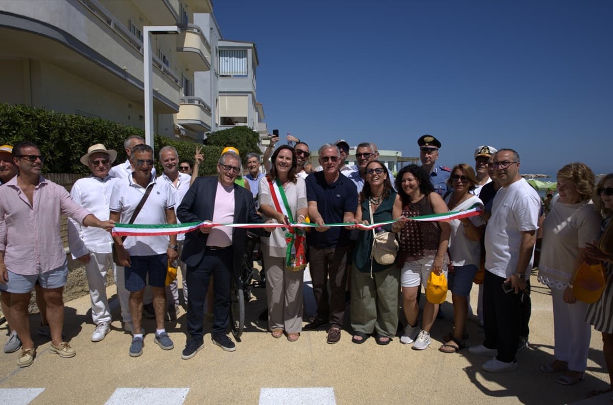 Francavilla al Mare inaugura il primo tratto della Ciclovia Adriatica