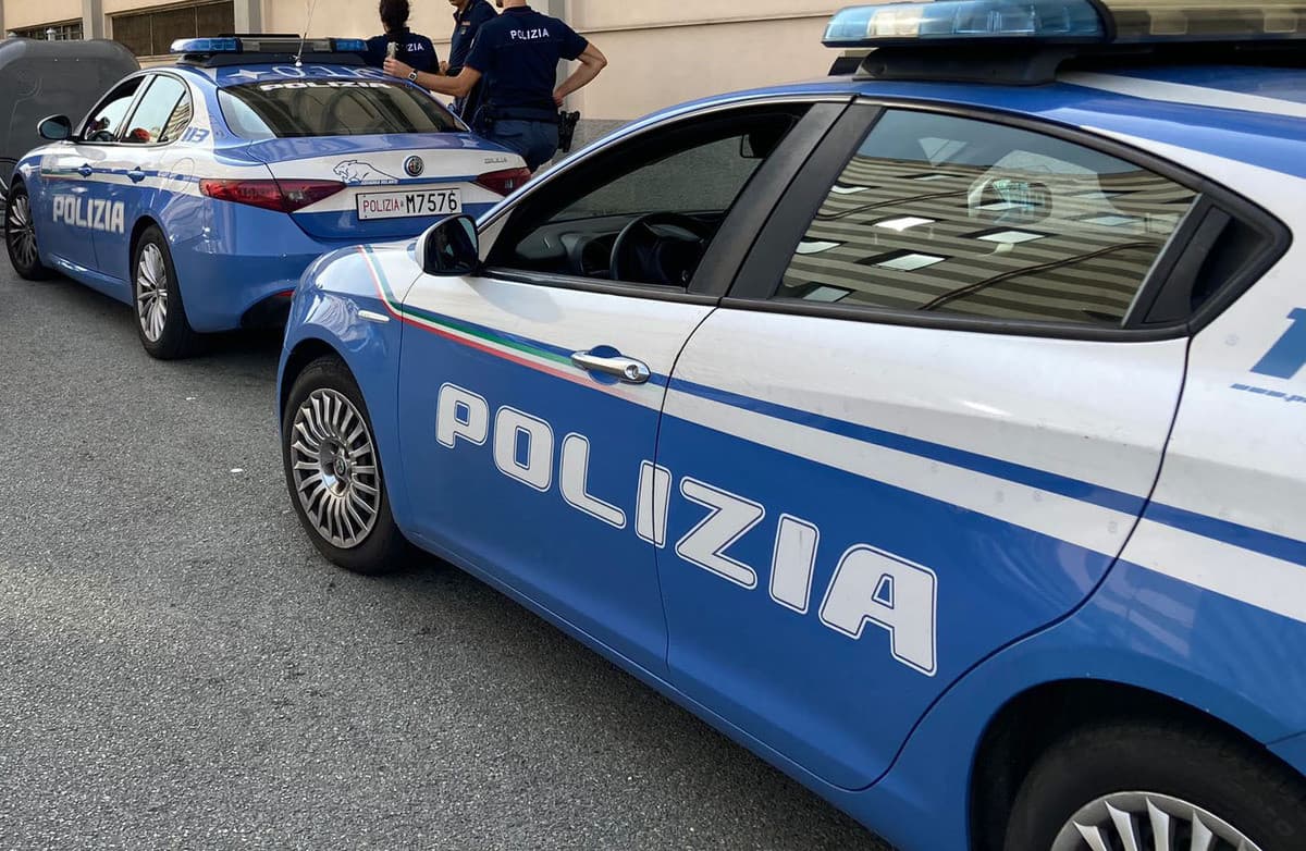 Diminuiscono le rapine e gli omicidi raggiungono un minimo storico, ma il crimine si sposta online