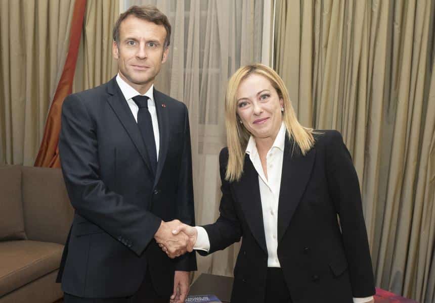 Meloni macron