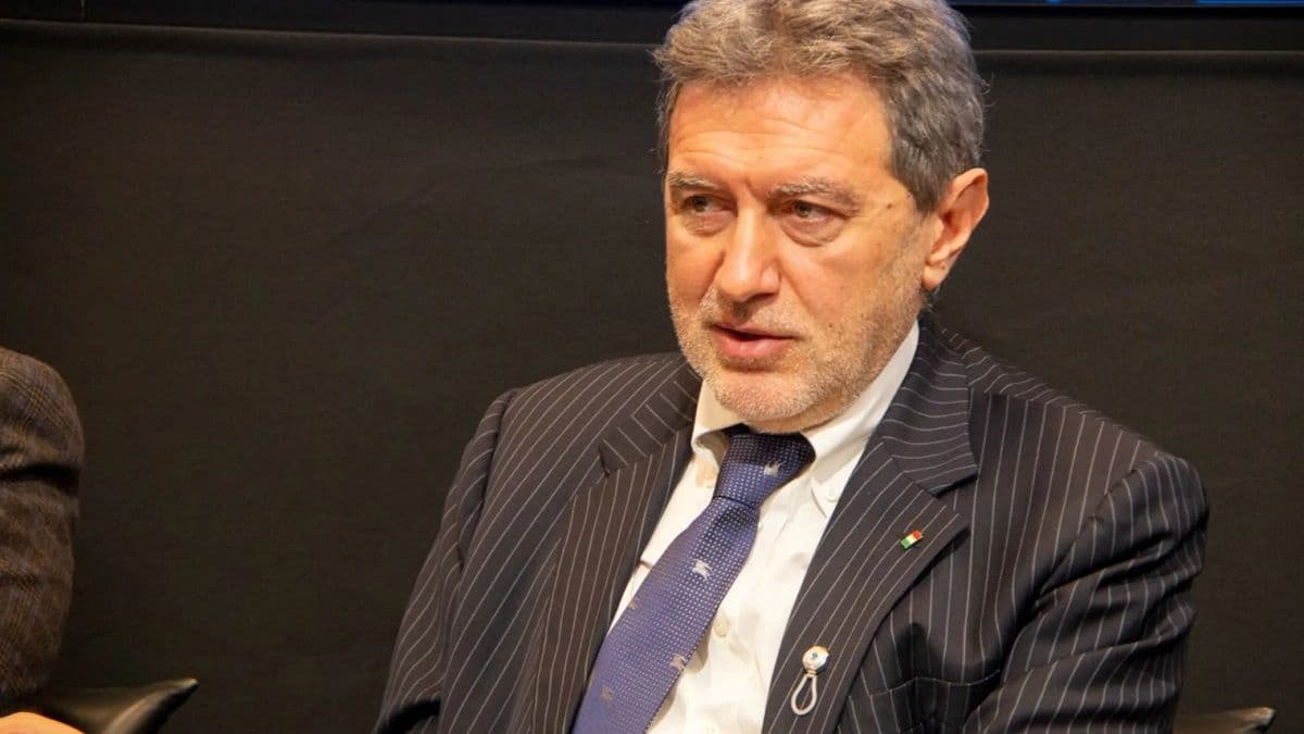 Marsilio in visita istituzionale a Castelli il 18 giugno 2026