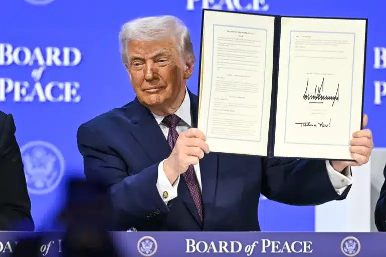 Trump lancia il “Board of Peace” a Davos: nasce il consorzio globale per Gaza