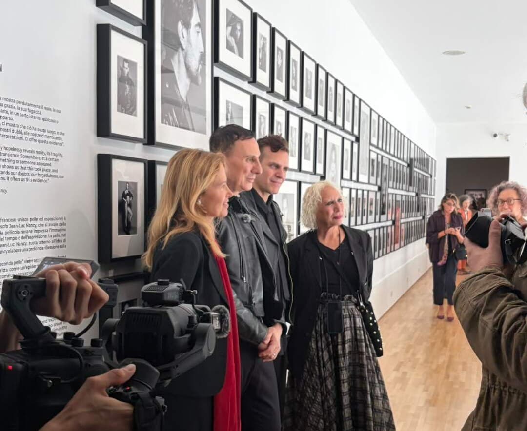 Luigi & Iango, alla Galleria Nazionale la fotografia indaga il corpo contemporaneo
