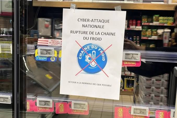 Cyberattacco in Francia: supermercati in crisi, frigoriferi fuori uso e milioni di euro di cibo sprecato
