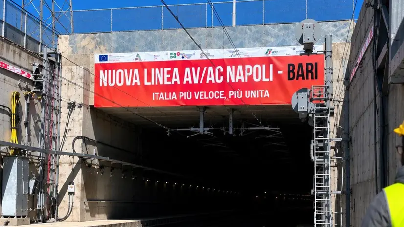 Inchiesta sulla Tav Napoli-Bari: 20 arresti tra sospette tangenti e sfruttamento lavorativo
