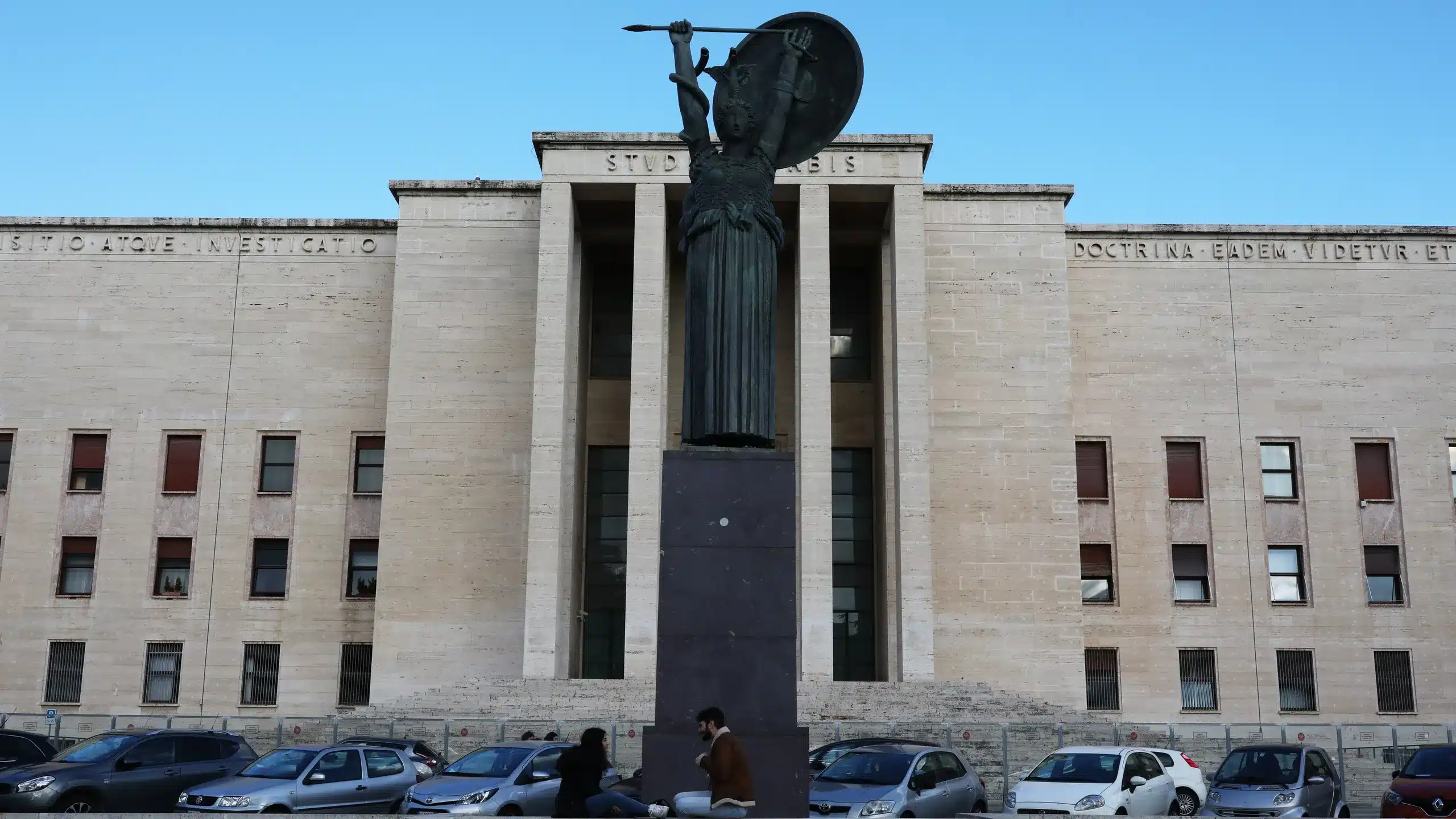 Attacco informatico alla Sapienza: indagini della procura e sistemi universitari bloccati